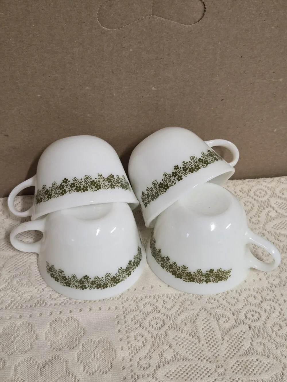 Pyrex Spring Blossom Green Crazy Daisies Coffee Cups